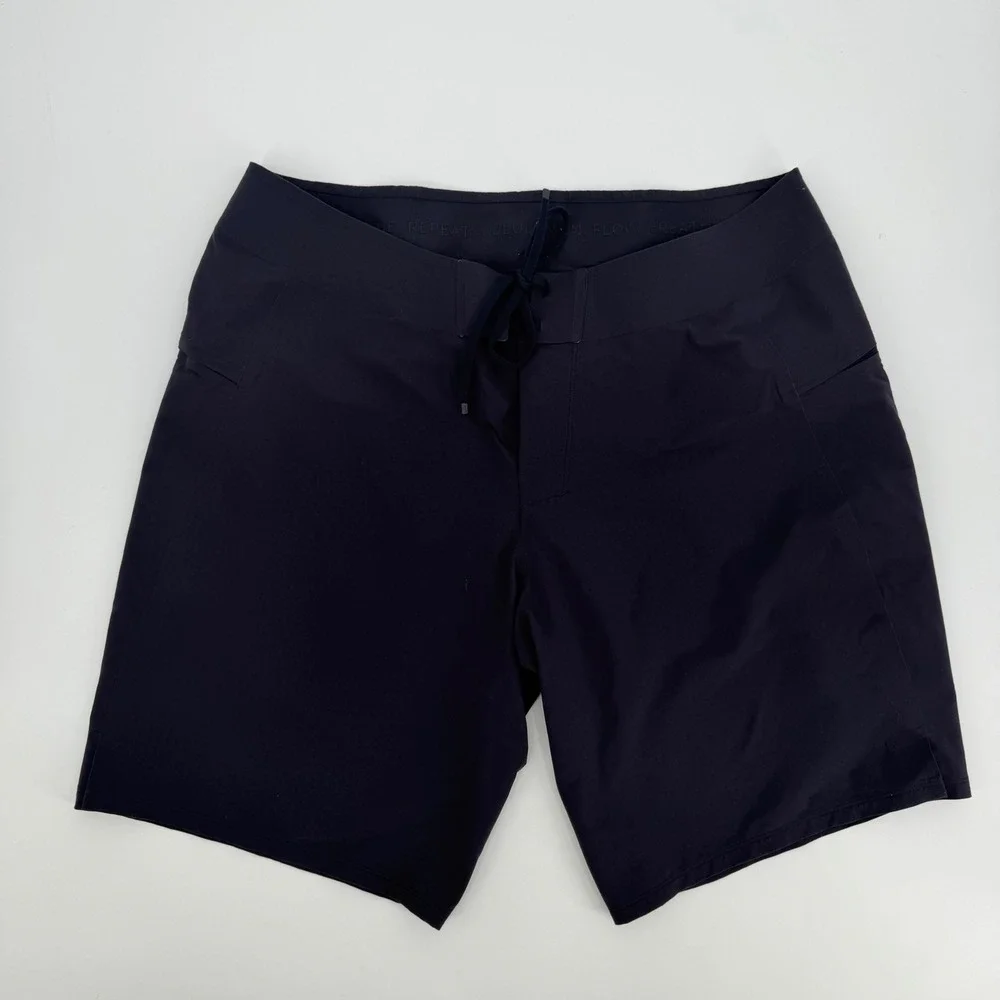 Lululemon Current State Board Short 9 Mens 33 Navy Blue Swim Trunks Water Shorts